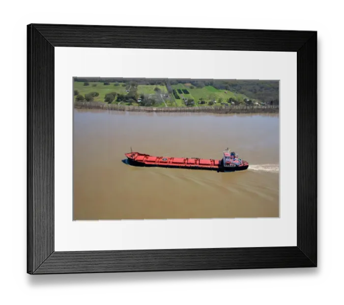 Framed Print : N. A. USA, Louisiana, New Orleans. Bulk material ship on the Mississippi River Framed Print : N. A. USA, Louisiana, New Orleans. Bulk material ship on the Mississippi River