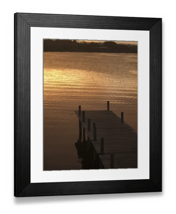 Framed Print : Flores, Guatemala: Pier on the lake at the heart of Flores