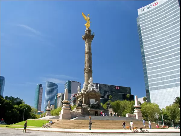 El Angel de la Independencia in Mexico City, Mexico
