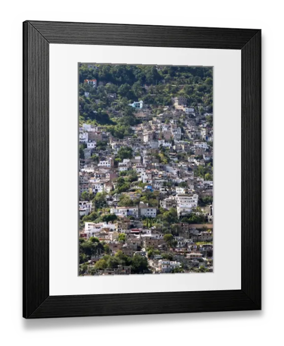 Framed Print : Crowded housing on a hillside at Taxco in the State of Guerrero, Mexico Framed Print : Crowded housing on a hillside at Taxco in the State of Guerrero, Mexico