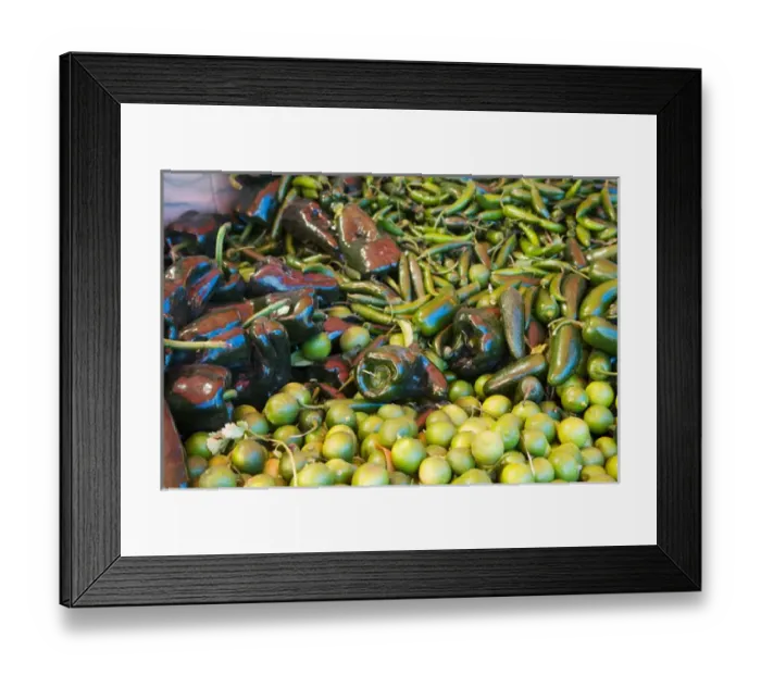 Framed Print : North America, Mexico, Guanajuato state, San Miguel de Allende. A display of chilies