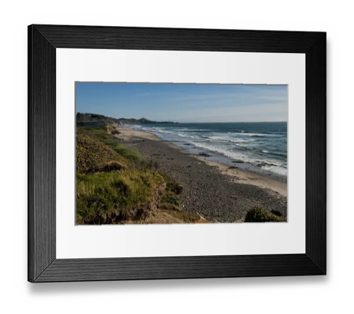 Framed Print : Beautifulk rough beach of Oregon Coast called Moolack Beach Lookout with waves and ocean Framed Print : Beautifulk rough beach of Oregon Coast called Moolack Beach Lookout with waves and ocean