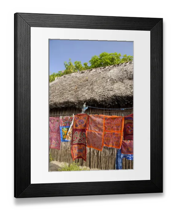 Framed Print : Central America, Panama, San Blas Islands (aka Kuna Yala). Colorful hand stitched Framed Print : Central America, Panama, San Blas Islands (aka Kuna Yala). Colorful hand stitched