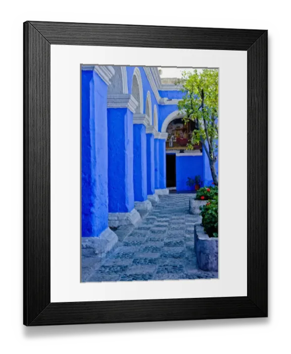 Framed Print : Graceful archways of Monasterio Santa Catalina in the White City of Arequipa