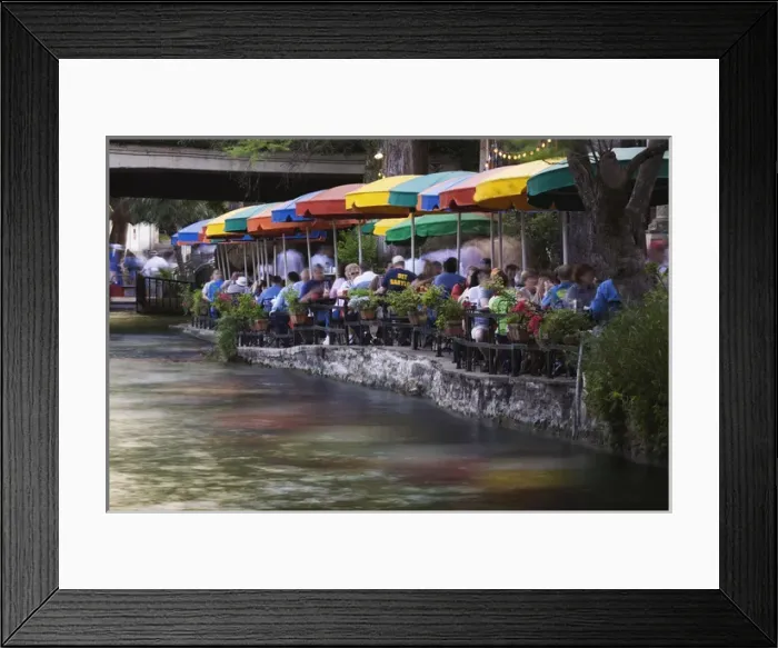 Framed Print : Diners and visitors in motion at outdoor cafe, River Walk, and San Antonio River Framed Print : Diners and visitors in motion at outdoor cafe, River Walk, and San Antonio River