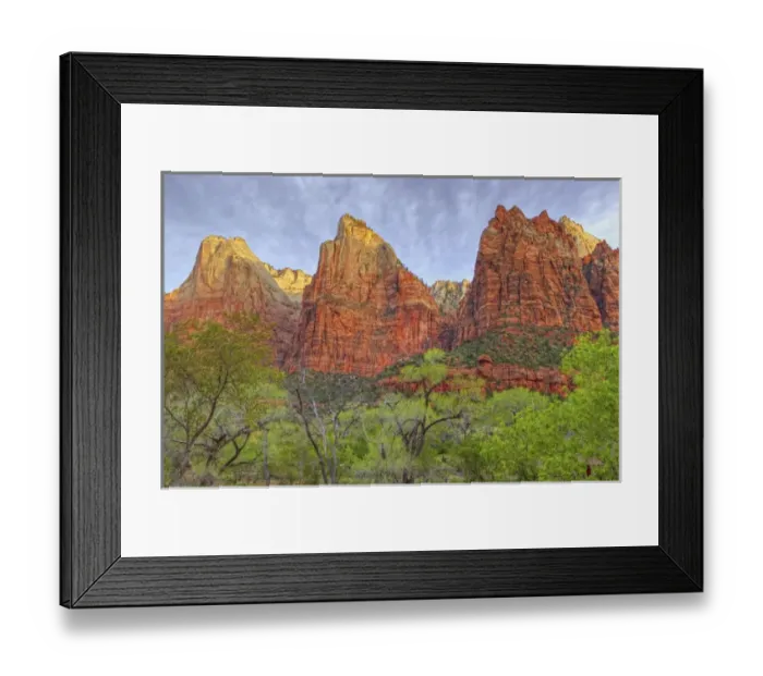 Framed Print : Court of the Patriarchs trailhead in Zion National park, Utah Framed Print : Court of the Patriarchs trailhead in Zion National park, Utah