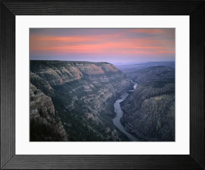 Framed Print : DINOSAUR NATIONAL MONUMENT, UTAH  /  COLORADO. USA. The Green River & cliffs of Whirlpool