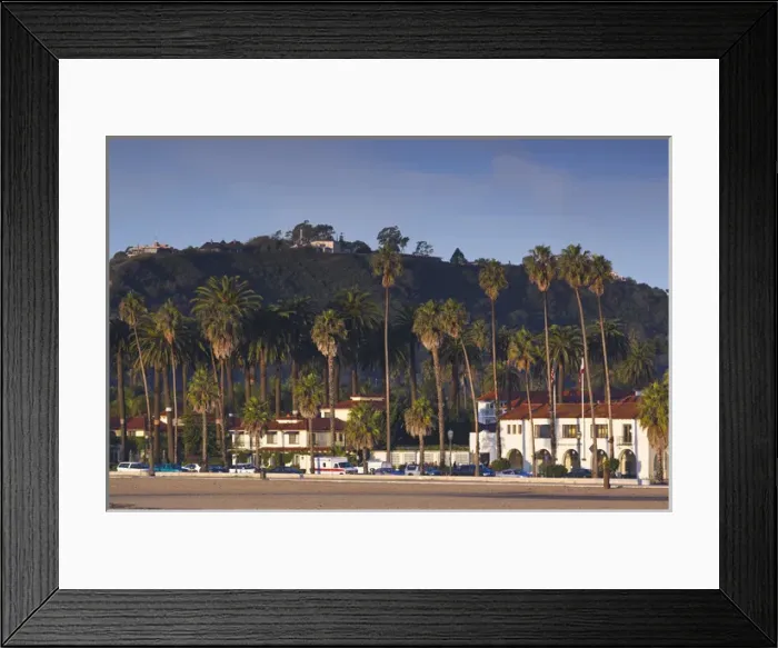 Framed Print : USA, California, Southern California, Santa Barbara, Cabrillo Boulevard, sunrise Framed Print : USA, California, Southern California, Santa Barbara, Cabrillo Boulevard, sunrise