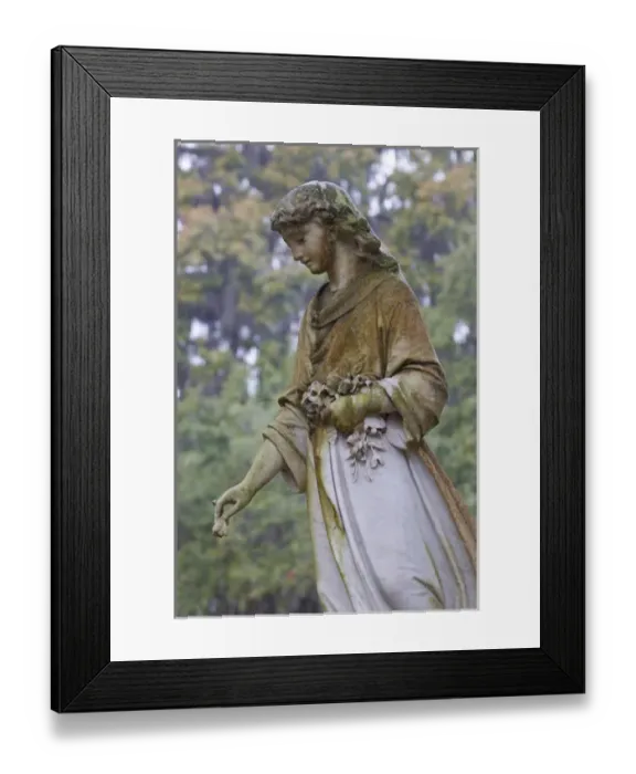 Framed Print : USA; Georgia; Savannah; Statue in Historic Bonaventure Cemetery