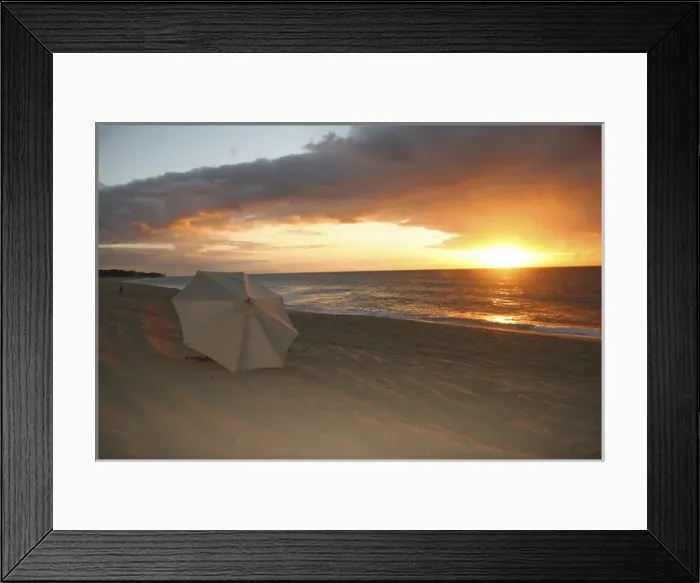 Framed Print : Kauai, Hawaii. On Kauais north shore lies the Na Pali Coast. The coast stretches