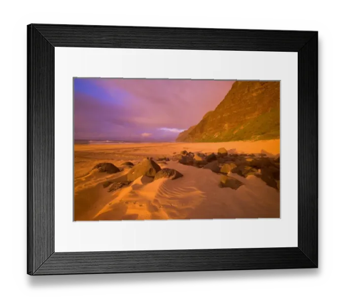 Framed Print : USA, HI, Kauai, Polihale Beach, South end og the Na Pali Coastline