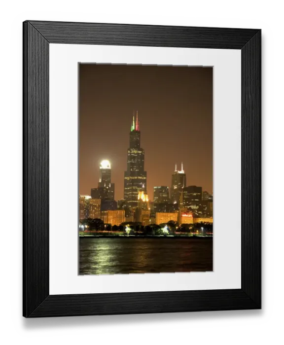 Framed Print : Chicago skyline and the Sears Tower at night, Illinois Framed Print : Chicago skyline and the Sears Tower at night, Illinois