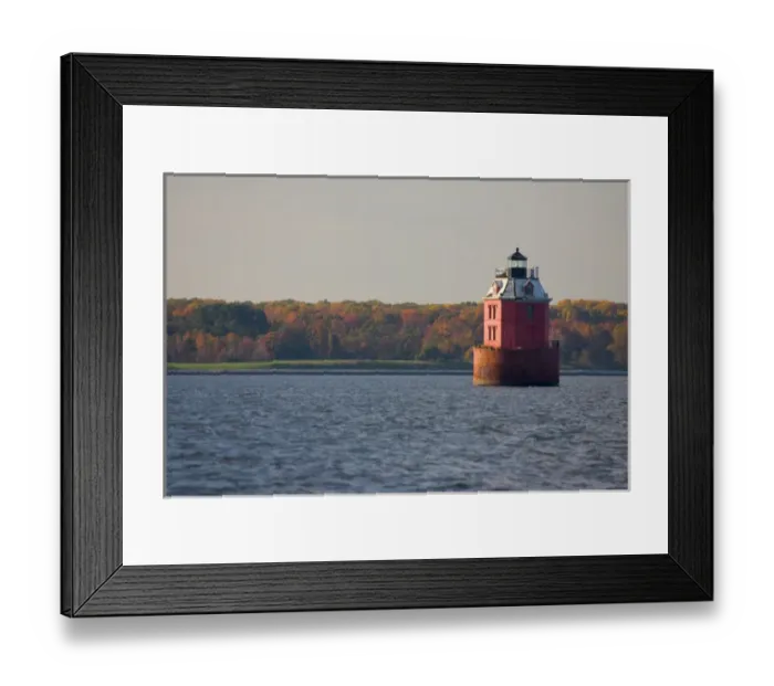Framed Print : MARYLAND. USA. Lighthouse in Chesapeake Bay Framed Print : MARYLAND. USA. Lighthouse in Chesapeake Bay