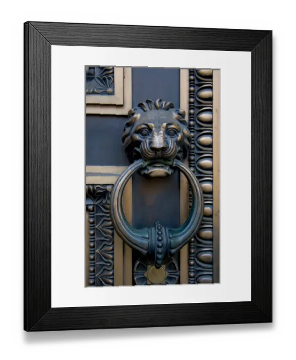 Framed Print : BALTIMORE, MARYLAND. USA. Detail, lion headed door handle on door of Baltimore City Courthouse Framed Print : BALTIMORE, MARYLAND. USA. Detail, lion headed door handle on door of Baltimore City Courthouse