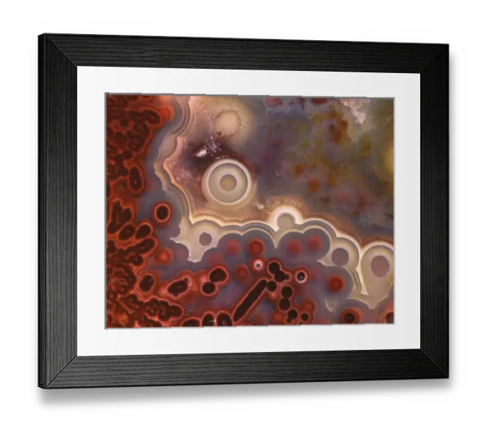 Framed Print : USA, Oregon, Close-up of cross section pattern in Mexican crazy lace agate. Credit as