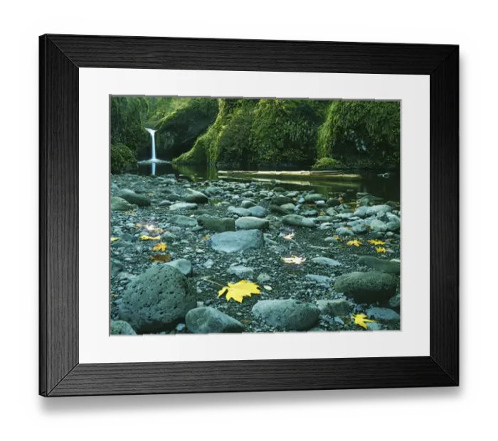 Framed Print : USA, Oregon, Columbia Gorge National Scenic Area, Punch Bowl Falls Framed Print : USA, Oregon, Columbia Gorge National Scenic Area, Punch Bowl Falls