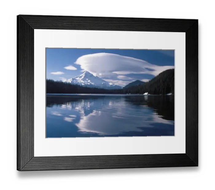 Framed Print : Large lenticular cloud hanging over Mt. Hood reflected in Lost Lake in the Oregon