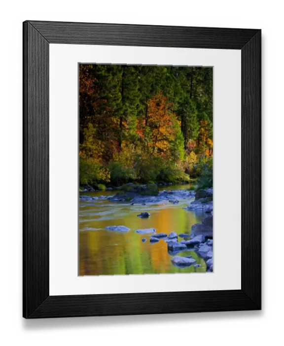 Framed Print : A fall scene of North Umpqua River in Umpqua National Forest Oregon