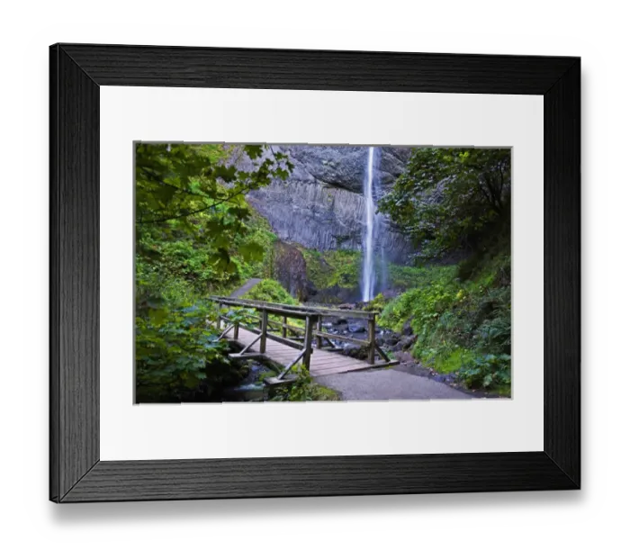 Framed Print : A view of Latourell Falls