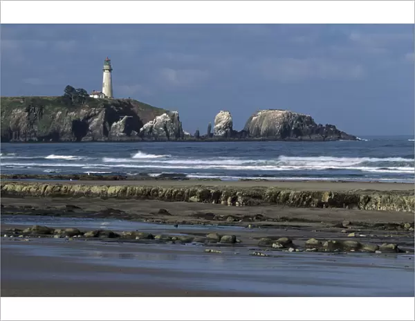 OR, Oregon Coast, Newport, Yaquina Head lighthouse, completed in 1873, 93 foot high