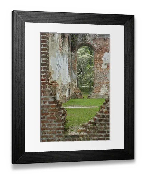 Framed Print : Red brick ruins of the Church of Prince Williams Parish known as Sheldon, buit between 1745-1755