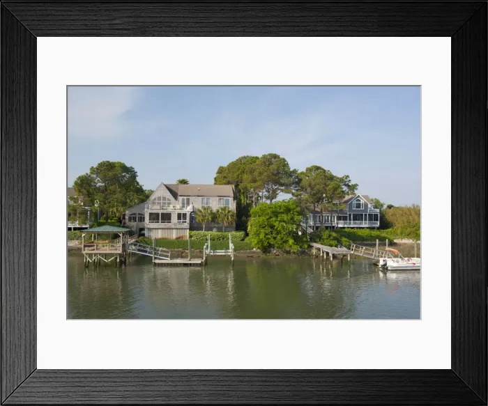 Framed Print : South Carolina, Sullivans Island. Sailing the intracoastal waterways between Charleston Framed Print : South Carolina, Sullivans Island. Sailing the intracoastal waterways between Charleston