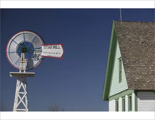 USA-TEXAS-Lubbock: National Ranching Heritage Center Barton House (b. 1909) & Windmill