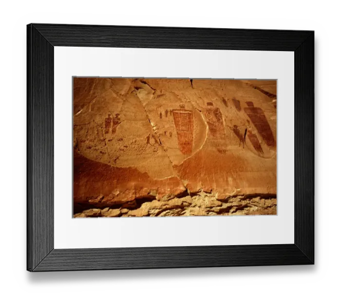Framed Print : Great Gallery Close-up of large figure pictographs, Horseshoe Canyon, Canyonlands Framed Print : Great Gallery Close-up of large figure pictographs, Horseshoe Canyon, Canyonlands