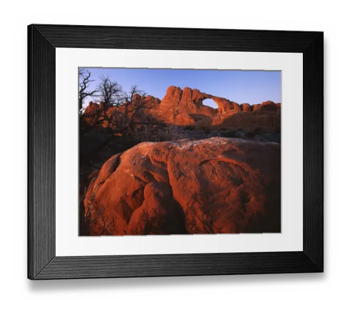 Framed Print : USA, Utah, Arches, National Park, Boulder below Skyline Arch Framed Print : USA, Utah, Arches, National Park, Boulder below Skyline Arch