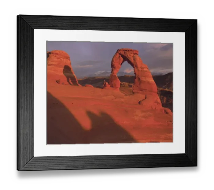 Framed Print : Sunset light on Delicate Arch wit the La Sal Mountains in the background, Arches nat l Park Framed Print : Sunset light on Delicate Arch wit the La Sal Mountains in the background, Arches nat l Park