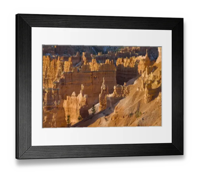 Framed Print : UT, Bryce Canyon National Park, Thors Hammer, in center Framed Print : UT, Bryce Canyon National Park, Thors Hammer, in center