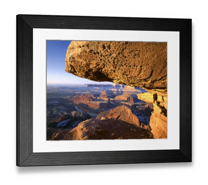 Framed Print : DEADHORSE POINT STATE PARK, UTAH. USA. Overhanging rock & Colorado River Canyon Framed Print : DEADHORSE POINT STATE PARK, UTAH. USA. Overhanging rock & Colorado River Canyon