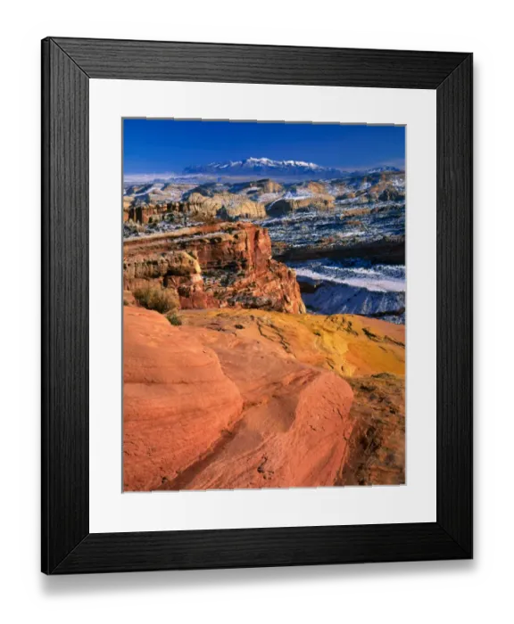 Framed Print : CAPITOL REEF NATIONAL PARK, UTAH. USA. Sandstone on East Rim of Capitol Reef. Tilted Framed Print : CAPITOL REEF NATIONAL PARK, UTAH. USA. Sandstone on East Rim of Capitol Reef. Tilted
