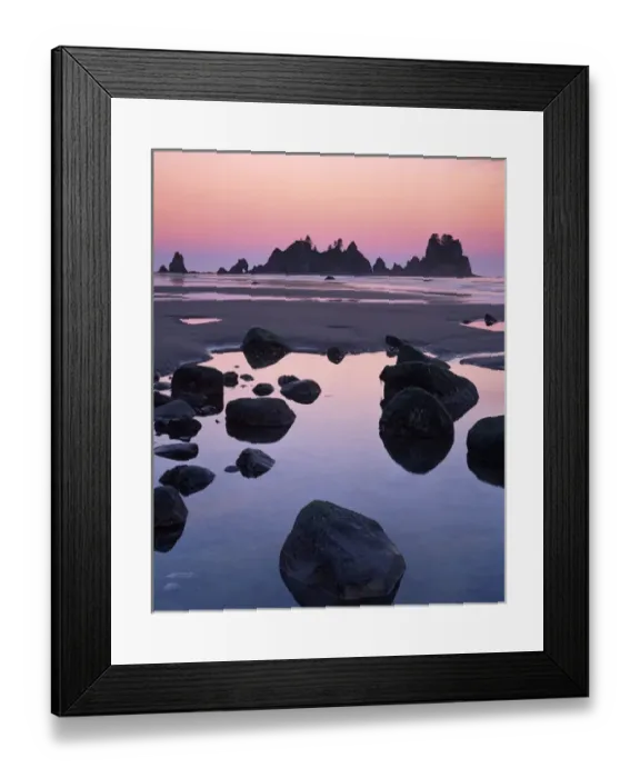 Framed Print : USA, Washington, Olympic National Park, Shi Shi Beach