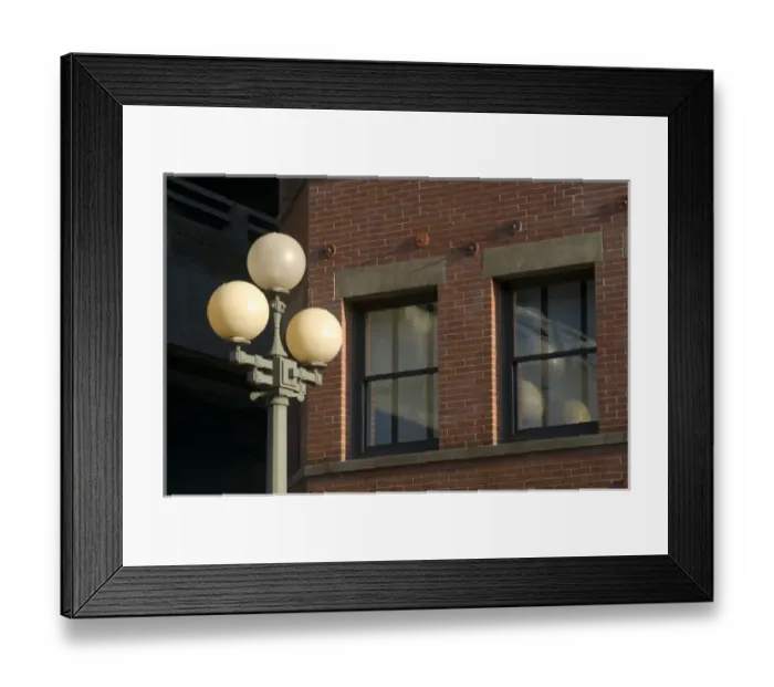 Framed Print : Old-fashioned lightpost in Pioneer Square, Seattle, Washington State Framed Print : Old-fashioned lightpost in Pioneer Square, Seattle, Washington State