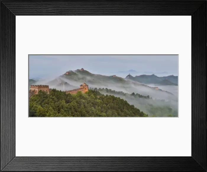 Framed Print : The Great Wall of China Foggy Morning Jinshanling, China