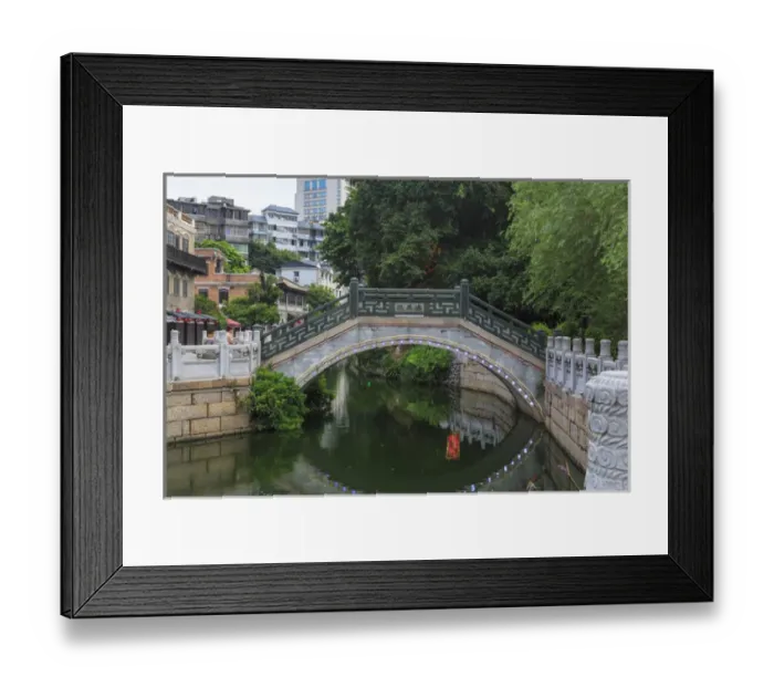 Framed Print : pedestrian bridge, Lichi Bay area, Guangzhou, China