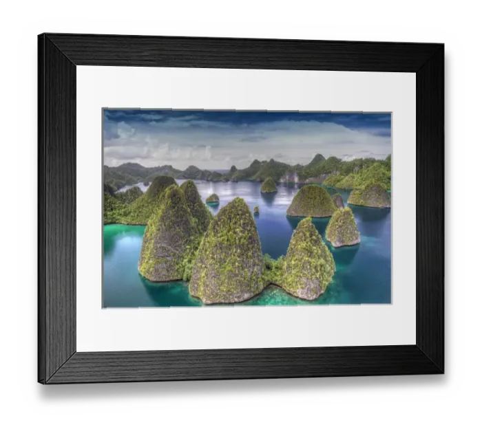 Framed Print : Indonesia, West Papua, Raja Ampat. Wayag Island landscape Framed Print : Indonesia, West Papua, Raja Ampat. Wayag Island landscape
