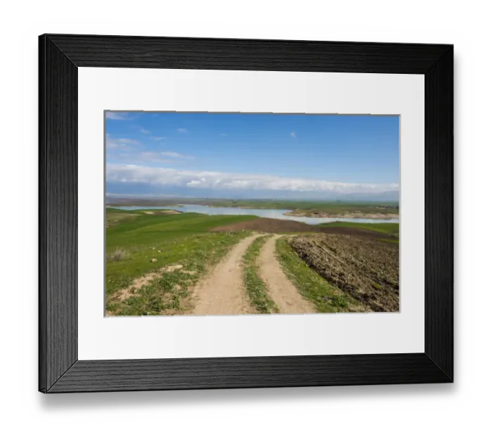 Framed Print : Road leading to the Darbandikhan artifical lake on the border of Iran, Iraq Kurdistan
