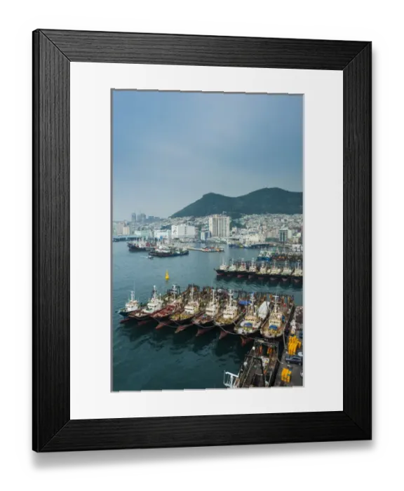Framed Print : Overlook over the harbour and fishing fleet of Busan, South Korea Framed Print : Overlook over the harbour and fishing fleet of Busan, South Korea