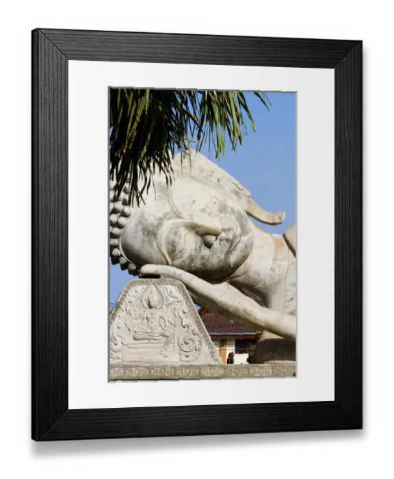 Framed Print : A giant buddha in Vientian, Laos