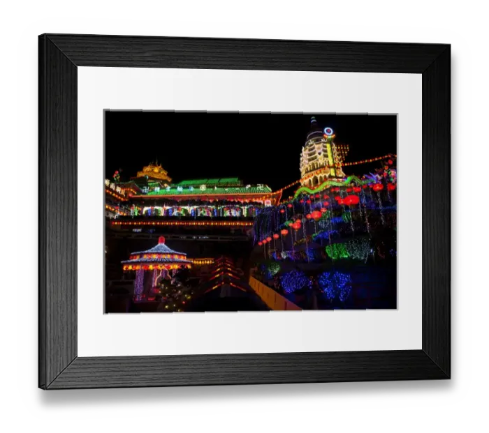 Framed Print : The fantastic lighting of Kek Lok Si Temple in Penang, Malaysia Framed Print : The fantastic lighting of Kek Lok Si Temple in Penang, Malaysia