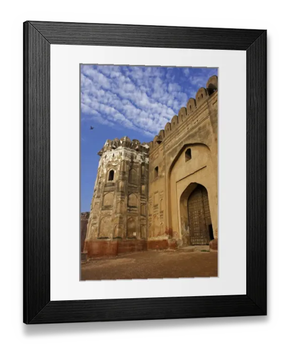 Framed Print : Lahore Fort constrcted by Mughal emperor in Lahore, Pakistan Framed Print : Lahore Fort constrcted by Mughal emperor in Lahore, Pakistan