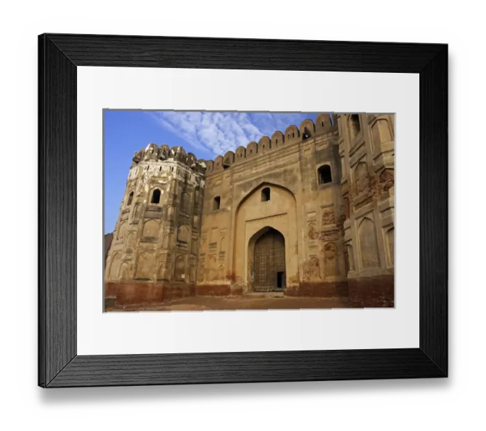 Framed Print : Lahore Fort constrcted by Mughal emperor in Lahore, Pakistan Framed Print : Lahore Fort constrcted by Mughal emperor in Lahore, Pakistan