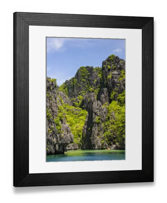 Framed Print : Rocky outcrops in the Bacuit archipelago, Palawan, Philippines Framed Print : Rocky outcrops in the Bacuit archipelago, Palawan, Philippines