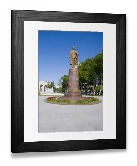 Framed Print : Statue of Nizami, Baku, Azerbaijan Framed Print : Statue of Nizami, Baku, Azerbaijan