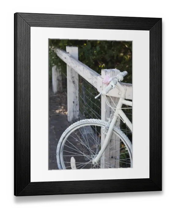 Framed Print : Australia, South Australia, Clare Valley, Auburn, white bicycle