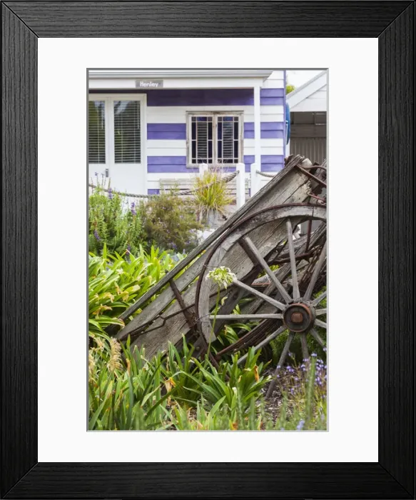 Framed Print : Australia, South Australia, Fleurieu Peninsula, Middleton, striped beach huts
