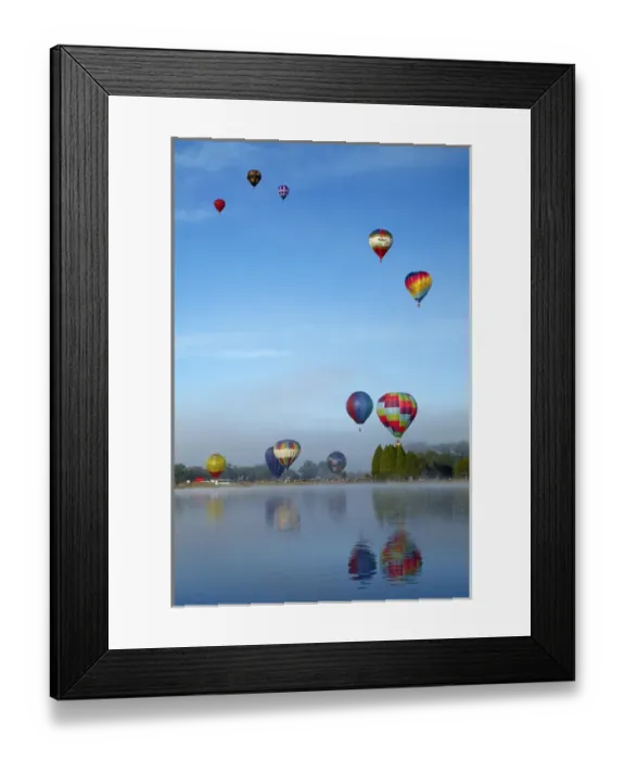 Framed Print : Hot air balloons, Balloons over Waikato Festival, Lake Rotoroa, Hamilton, Waikato Framed Print : Hot air balloons, Balloons over Waikato Festival, Lake Rotoroa, Hamilton, Waikato
