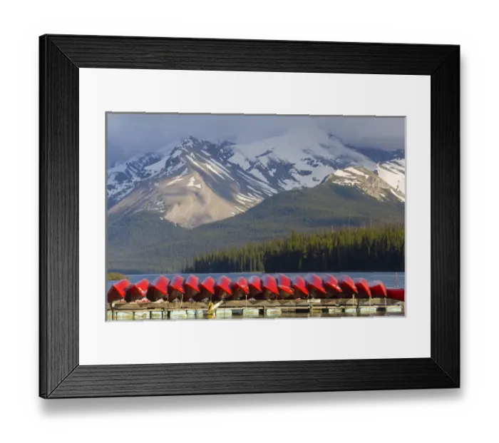 Framed Print : Maligne Lake, Jasper National Park, Alberta, Canada Framed Print : Maligne Lake, Jasper National Park, Alberta, Canada